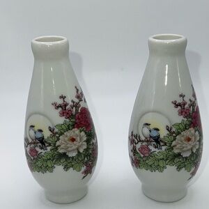 Pair of vintage Japanese or Chinese porcelain vases